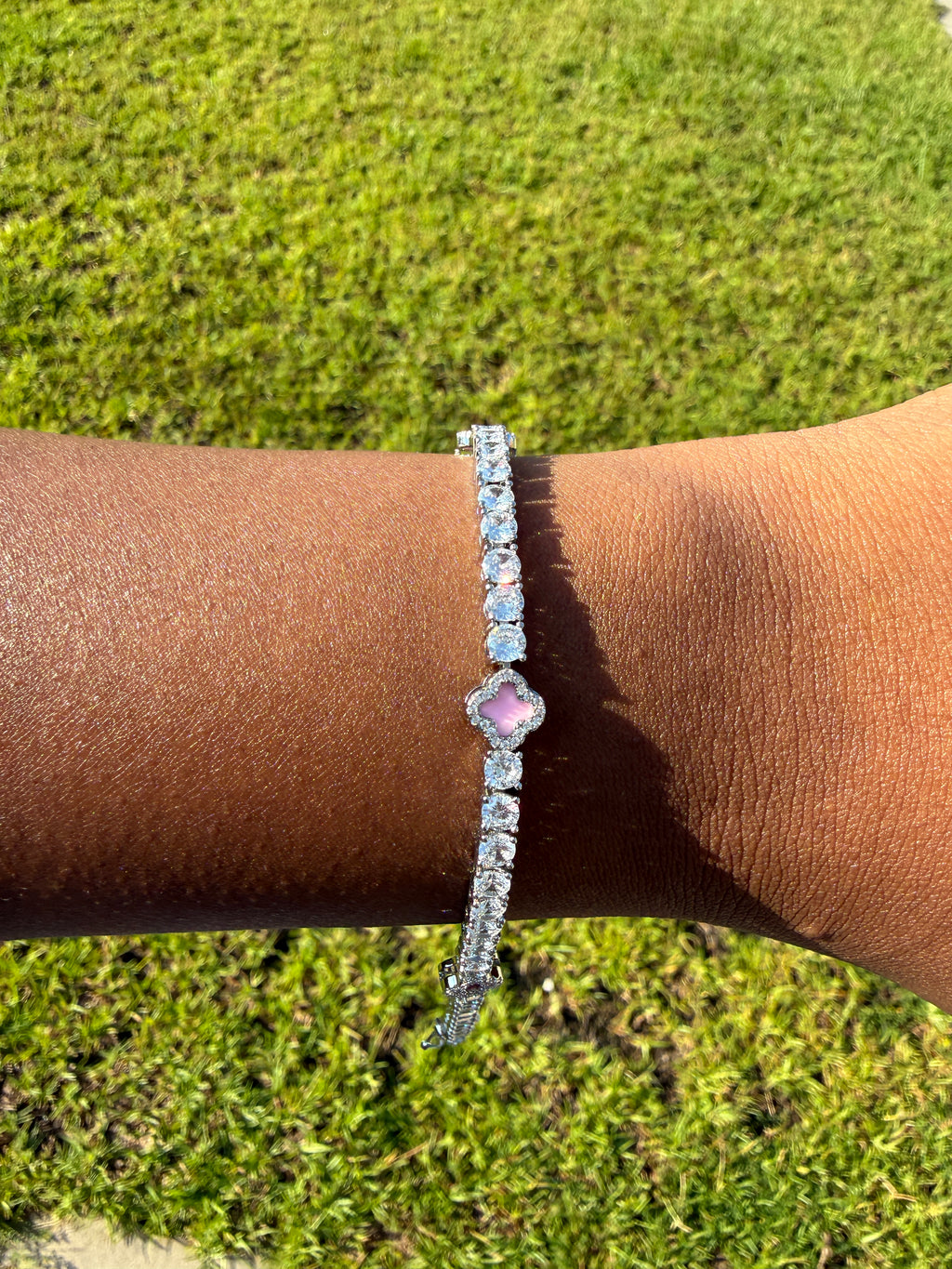 Silver Clover Bracelet